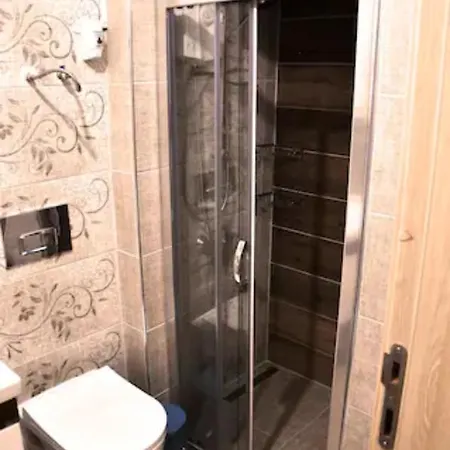 Studio With Perfect Location And Sea View شقة مرمريس